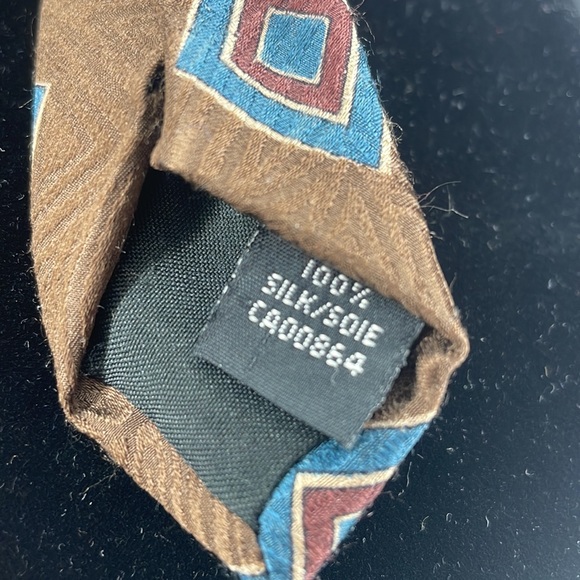 Necktie 100%silk, Cricketeer brand - Picture 2 of 5